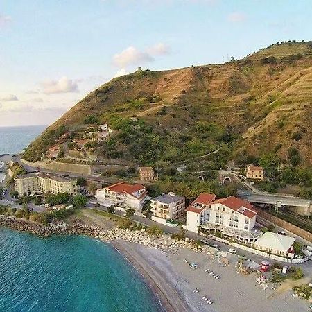 Hotel Ristorante Mareblu Amantea Eksteriør bilde