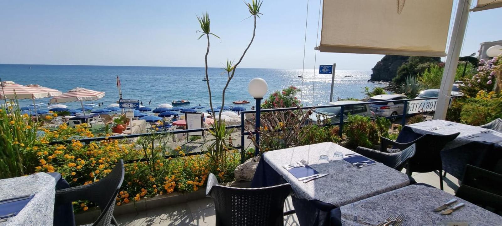 Hotel Ristorante Mareblu Amantea Eksteriør bilde